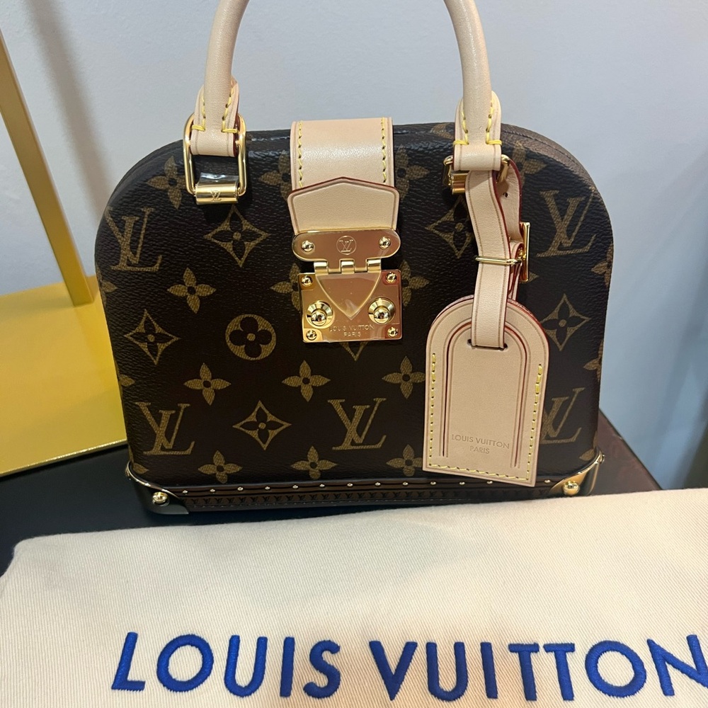 Louis Vuitton Monogram Alma BB trunk 20 BNIB 2024-25 collection limited edition - Picture 4 of 17
